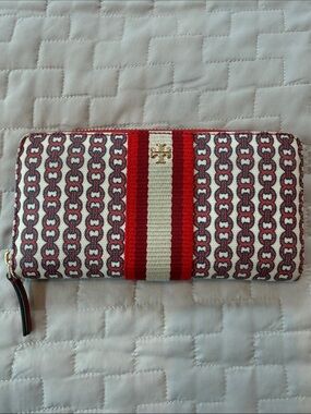 Tory Burch Red Gemini Link Wallet